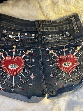 Romwe embroidered shorts - size 4(S)